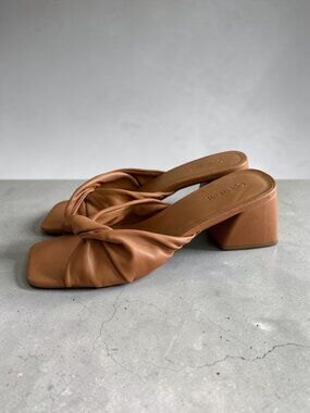 OPEN EDIT Tan Twist Front Sandals Heels Size 9.5